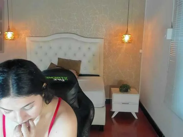 Hadley- on BongaCams