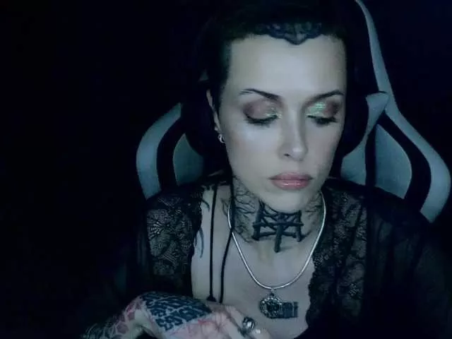 Offline Haermit on BongaCams