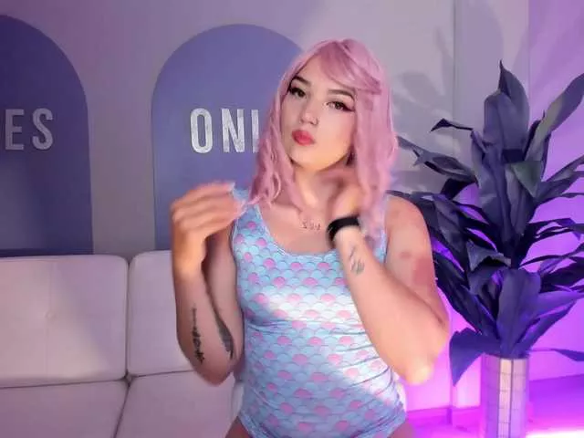 haleyGreen on BongaCams