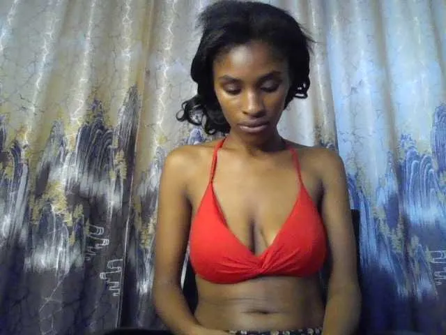 Offline HappyLoverxo on BongaCams