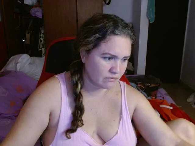 helenca1980 on BongaCams