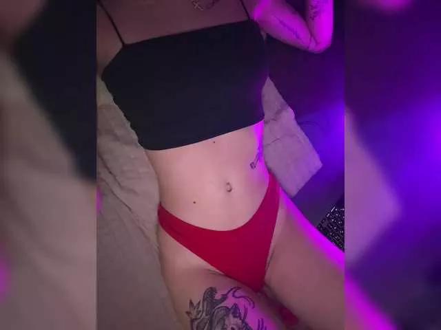 Offline HorneyDiwazz on BongaCams