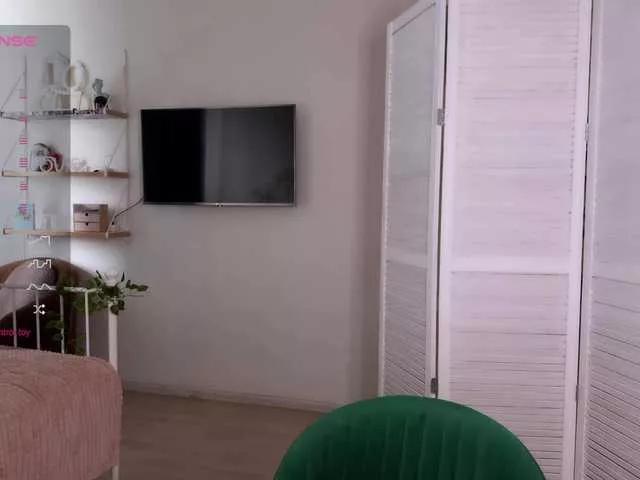 imEmiliya on BongaCams 