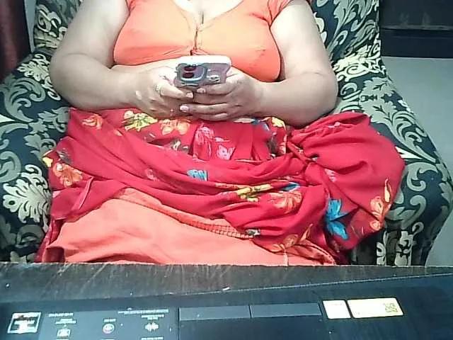 Indianbhabhimilf40's avatar