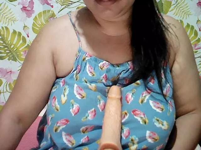 Offline jackielyn24 on BongaCams