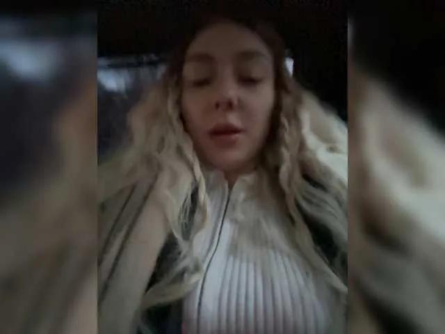 Janchi- — Freechat on BongaCams