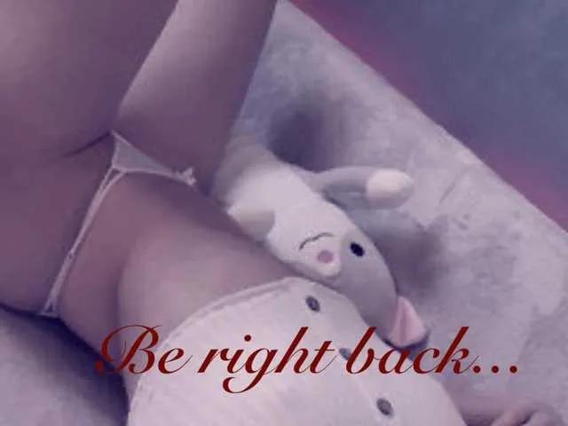 Jenniee on BongaCams 