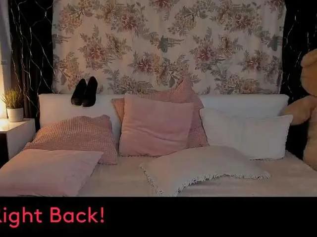 Offline JillianBlack on BongaCams