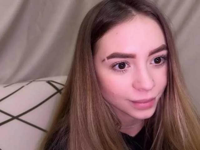JuliaMiracle on BongaCams