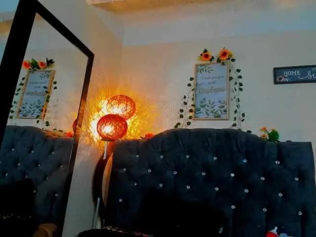 Freechat karol-rose on BongaCams