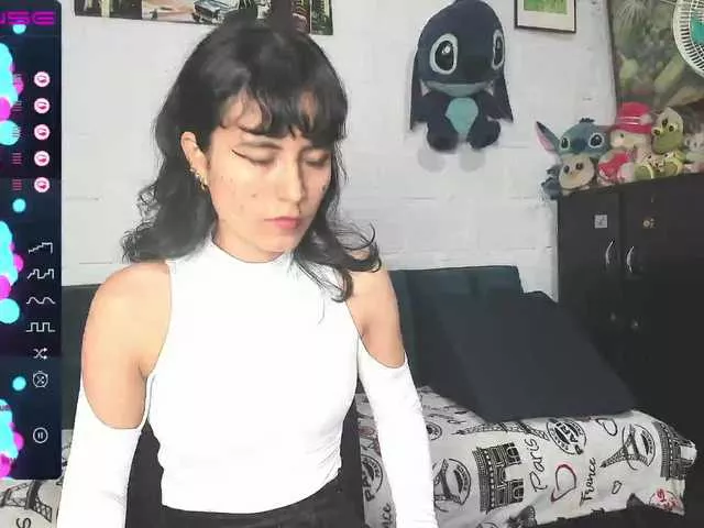 katiae on BongaCams