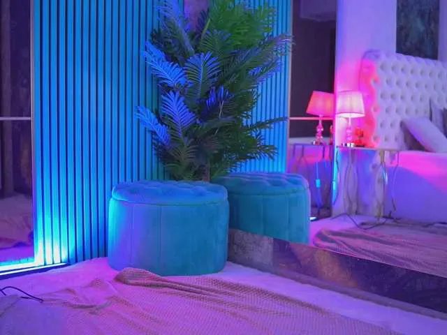 Offline KendraMoon on BongaCams