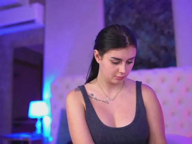 Offline KendraMoon on BongaCams