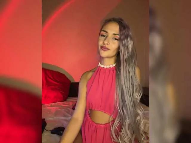 Freechat KiraWhite on BongaCams