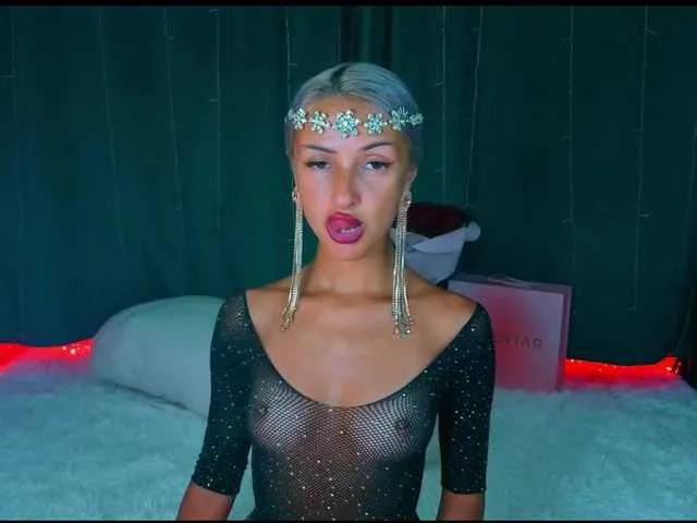 Freechat KiraWhite on BongaCams