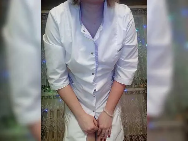 Lady-marshmallows on BongaCams