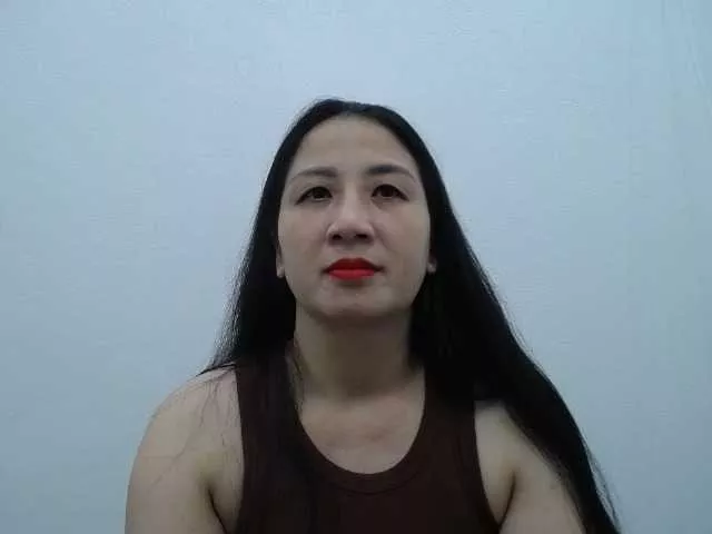 Lady-Young on BongaCams