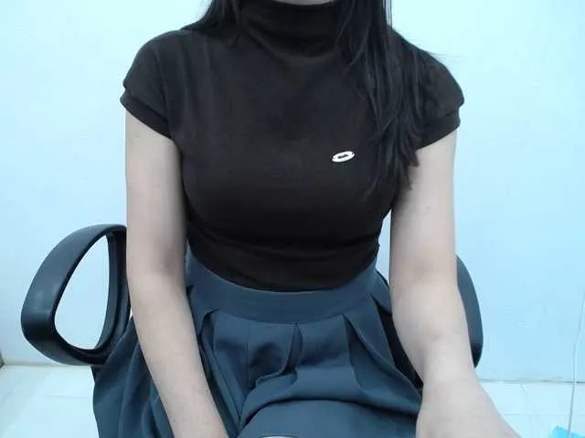 Lady-Young on BongaCams