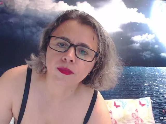 Offline ladysquirt11 on BongaCams