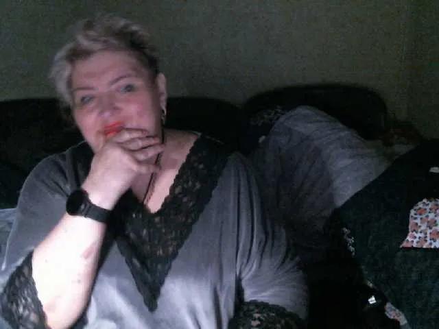 Offline Lana0005 on BongaCams