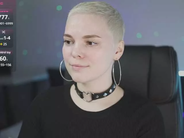 Offline LikaBerry on BongaCams