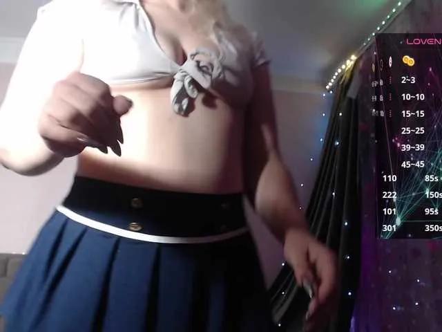 Offline Liliya010 on BongaCams