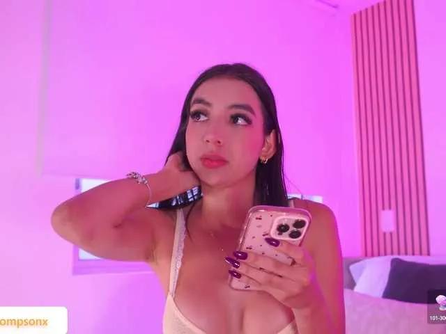 Freechat LillyThomps on BongaCams