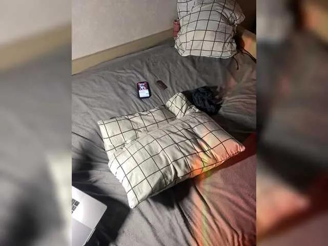 Offline Lovemilss on BongaCams