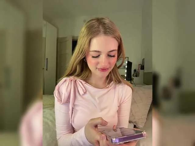 Offline mandarinkaa on BongaCams