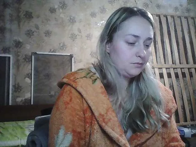 Offline Margo8 on BongaCams