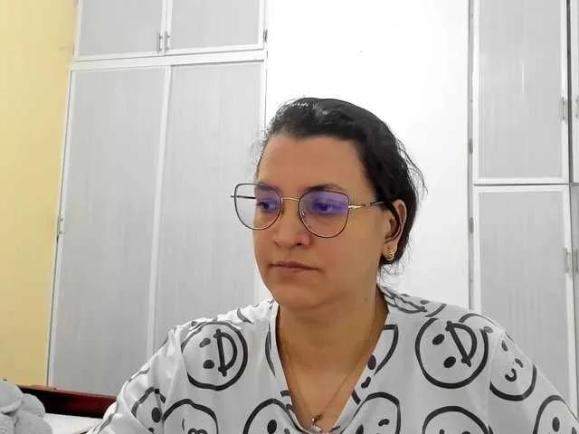 Freechat MARILYNG on BongaCams