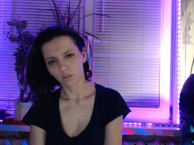 Offline MarinaQwert on BongaCams