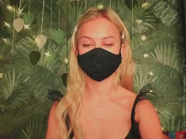 Meeeeow on BongaCams 