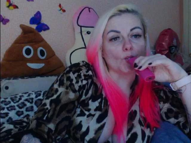melek-7250 on BongaCams