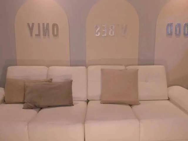 Offline MilaColeman on BongaCams