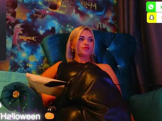 Offline Mistress-Gwen on BongaCams