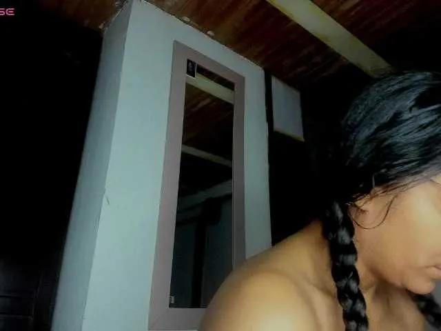 Freechat nentia-horny on BongaCams