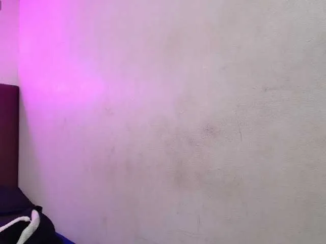 Offline Nikkenyx on BongaCams