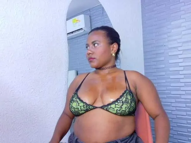 nymplo-bff on BongaCams