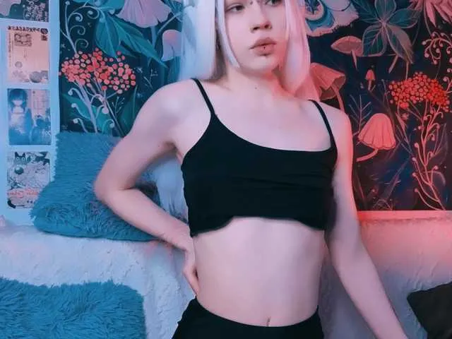 Offline PeacchyPawss on BongaCams