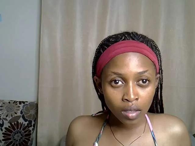 Offline PetiteCaramel on BongaCams