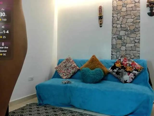 Offline PIINK-2025 on BongaCams