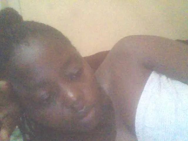 Offline PrettyG on BongaCams