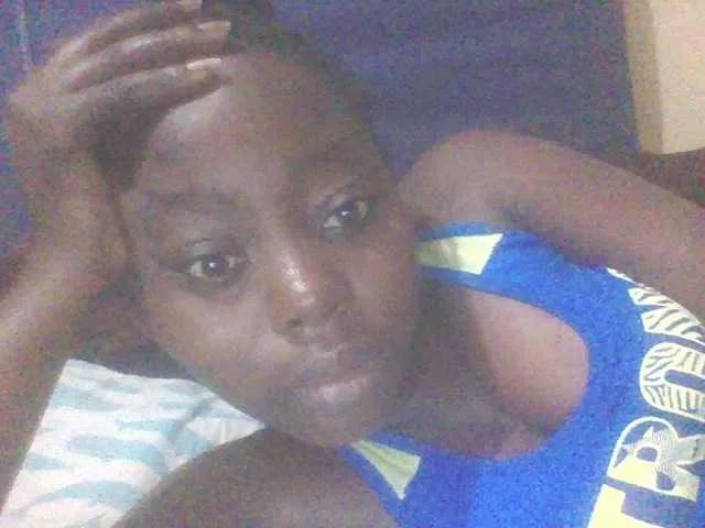 Offline PrettyG on BongaCams