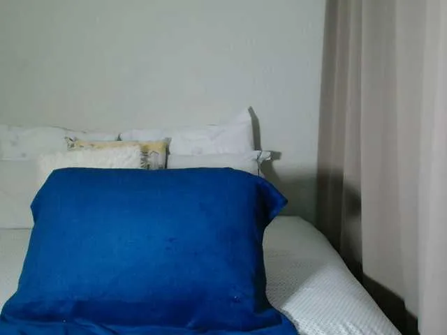 Offline RedMiss on BongaCams