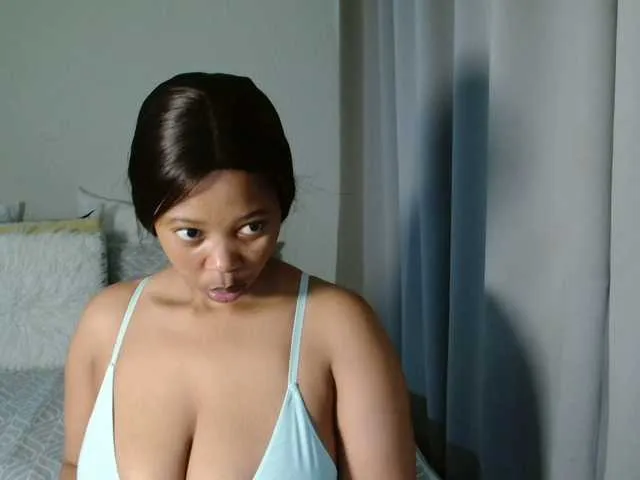 Offline RedMiss on BongaCams