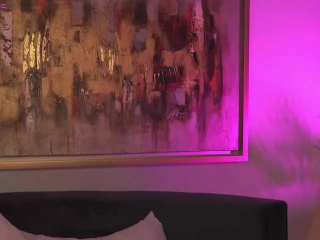 Offline RoseFerrera on BongaCams