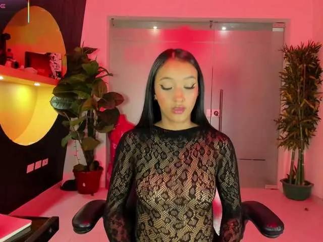 Offline SamantaKane on BongaCams