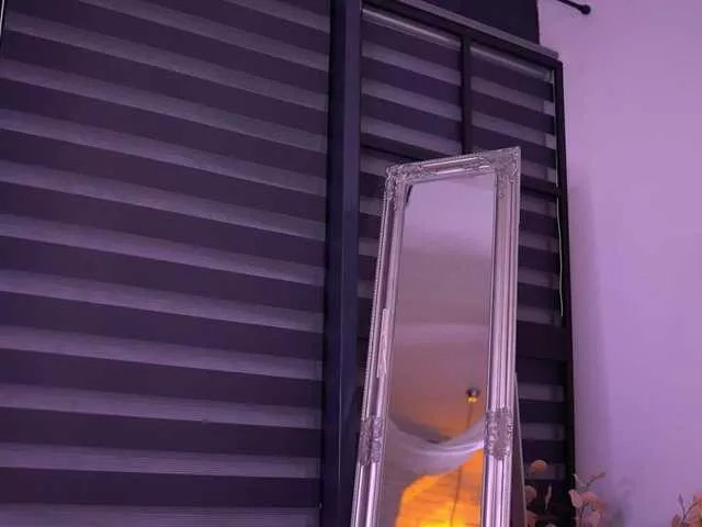 Offline SashaFerrera on BongaCams