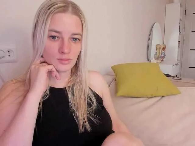 Sashanew77 on BongaCams 